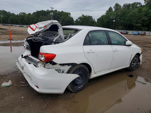 2012 TOYOTA COROLLA