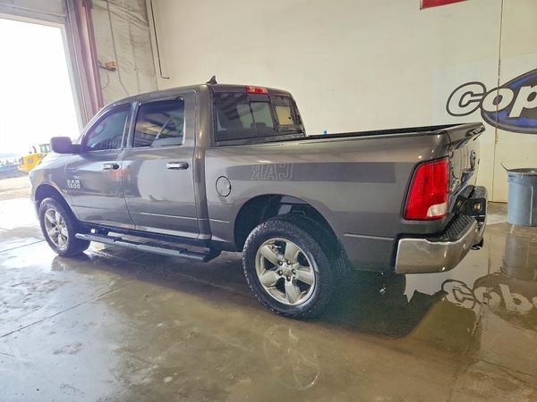 2018 RAM 1500 SLT