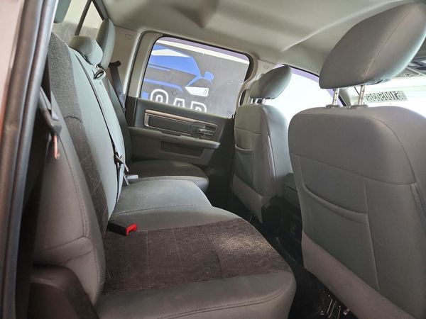 2018 RAM 1500 SLT