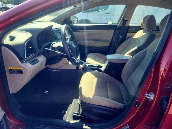 2017 HYUNDAI ELANTRA SE Base