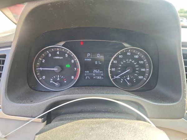 2017 HYUNDAI ELANTRA SE Base