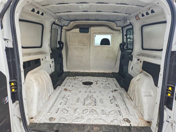 2017 RAM PROMASTER CITY SLT