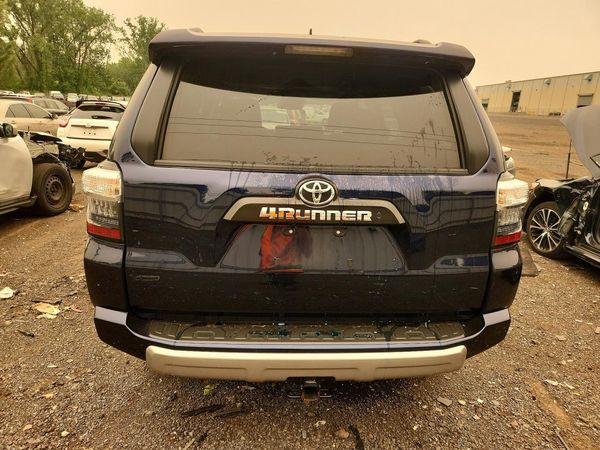 2024 TOYOTA 4RUNNER TRD offroad Prem