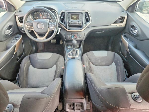 2017 JEEP CHEROKEE SPORT 4X4