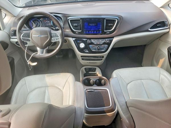 2017 CHRYSLER PACIFICA Touring L Plus