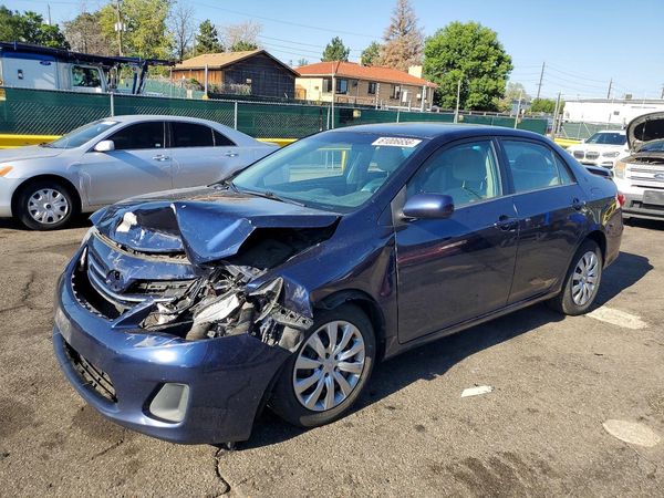 2013 TOYOTA COROLLA