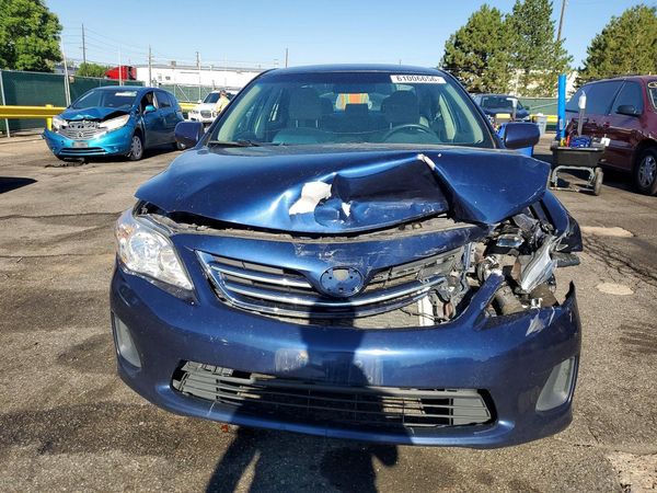 2013 TOYOTA COROLLA