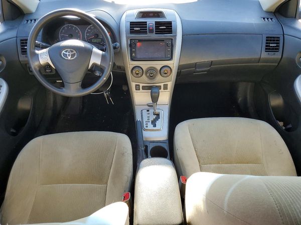2013 TOYOTA COROLLA