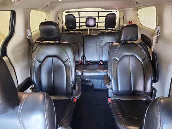2021 CHRYSLER VOYAGER LXI