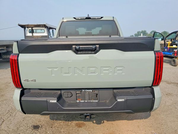 2024 TOYOTA TUNDRA SR5
