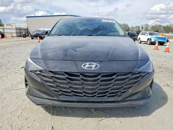 2021 HYUNDAI ELANTRA