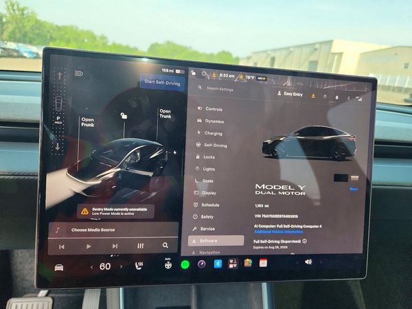 2026 TESLA MODEL Y