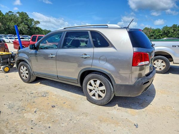 2013 KIA SORENTO Base / LX