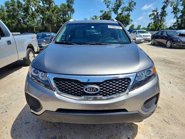2013 KIA SORENTO Base / LX