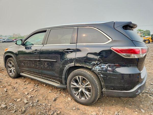 2016 TOYOTA HIGHLANDER