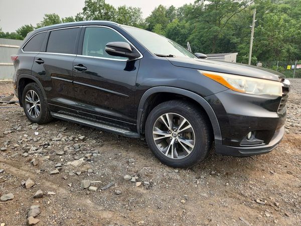 2016 TOYOTA HIGHLANDER