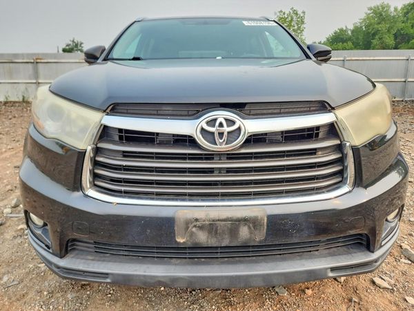 2016 TOYOTA HIGHLANDER
