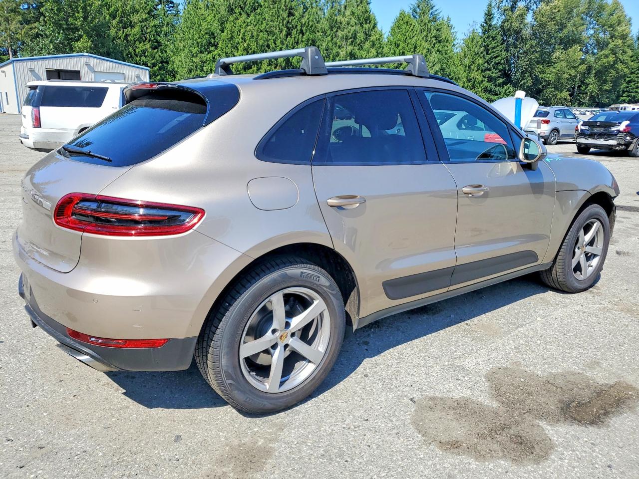 2018 PORSCHE MACAN