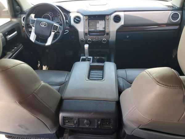 2017 TOYOTA TUNDRA Limited