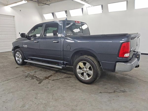 2016 RAM 1500 SLT