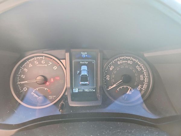 2017 TOYOTA TACOMA