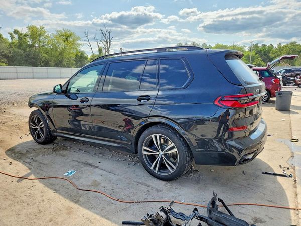 2025 BMW X7