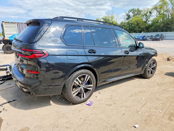 2025 BMW X7