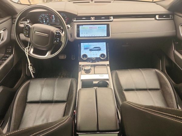 2018 LAND ROVER RANGE ROVER VELAR R-Dynamic SE