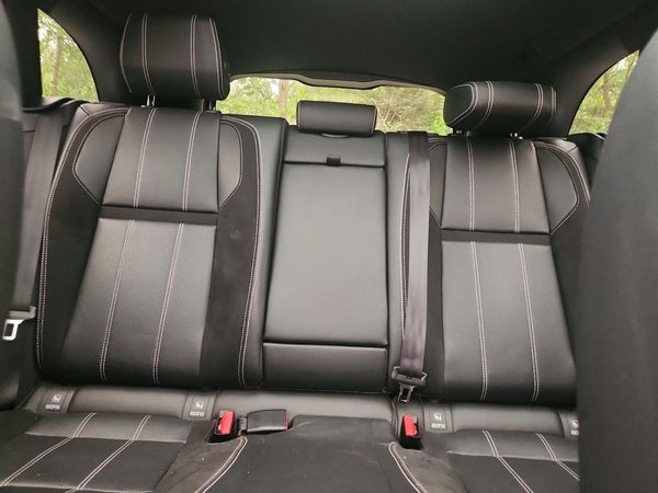 2018 LAND ROVER RANGE ROVER VELAR R-Dynamic SE