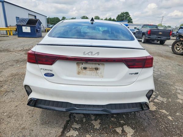 2022 KIA FORTE GT Line
