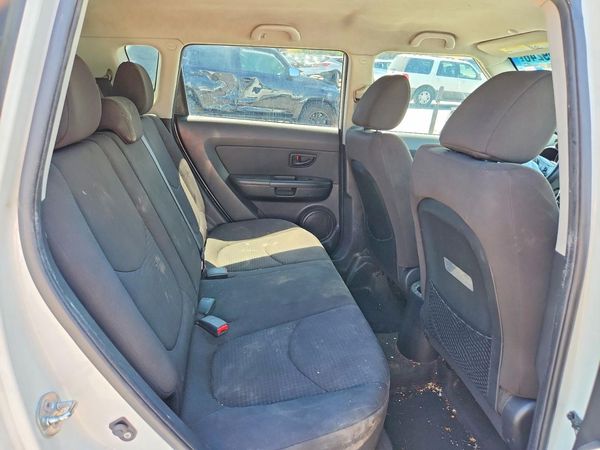2012 KIA SOUL GL