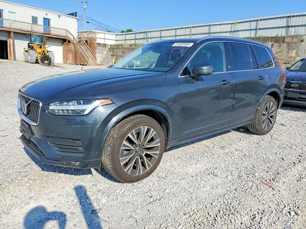 2021 VOLVO XC90 Momentum