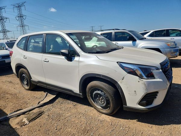 2023 SUBARU FORESTER Base ES