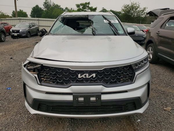 2022 KIA SORENTO S