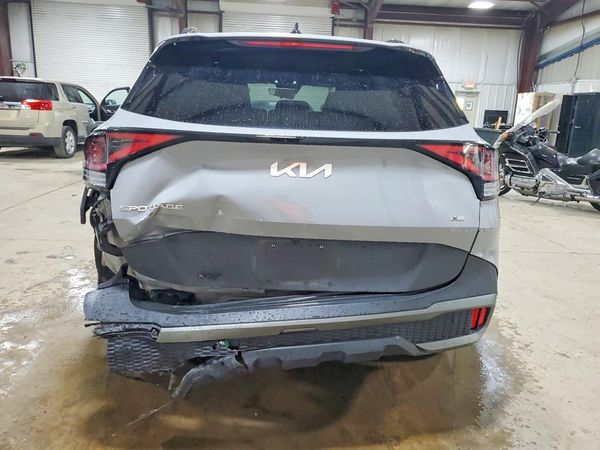 2023 KIA SPORTAGE X-LINE