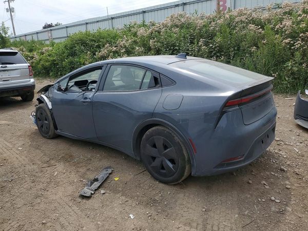 2025 TOYOTA PRIUS