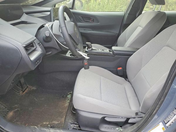2025 TOYOTA PRIUS