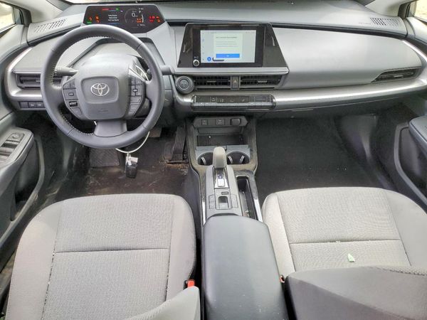 2025 TOYOTA PRIUS
