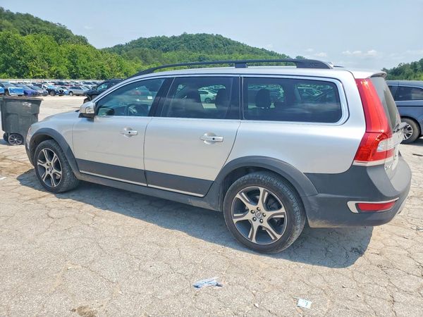 2014 VOLVO XC70