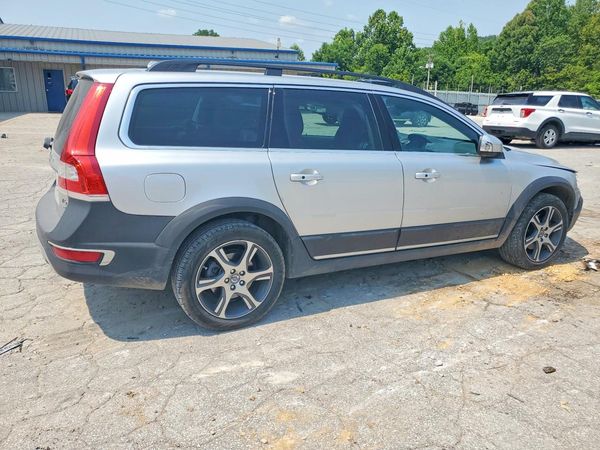 2014 VOLVO XC70