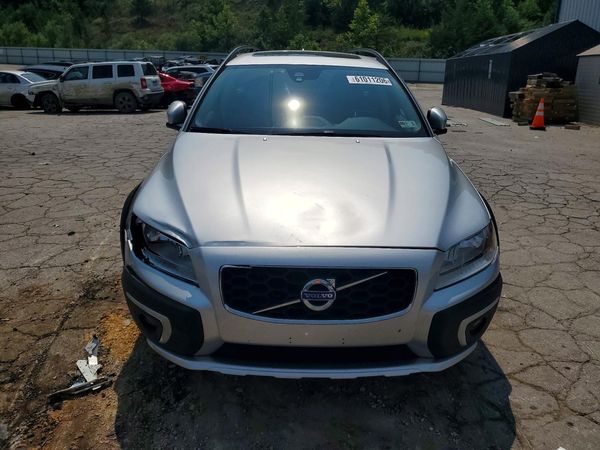 2014 VOLVO XC70
