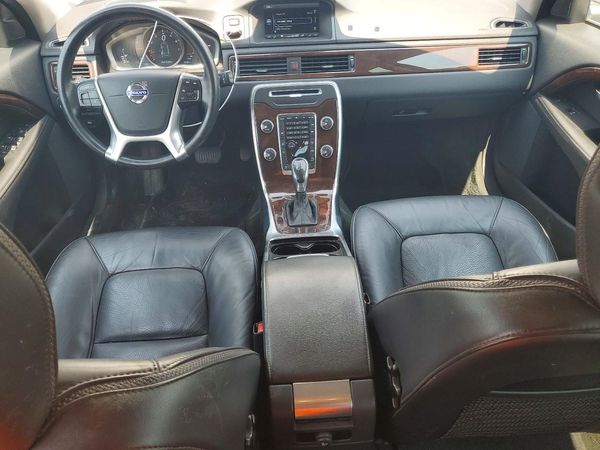 2014 VOLVO XC70