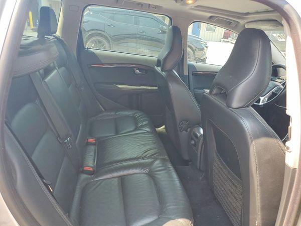 2014 VOLVO XC70