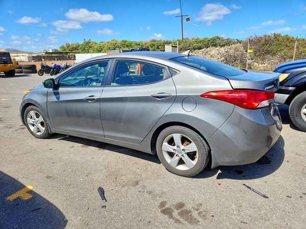 2013 HYUNDAI ELANTRA