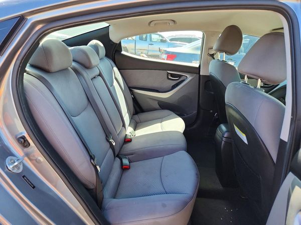 2013 HYUNDAI ELANTRA