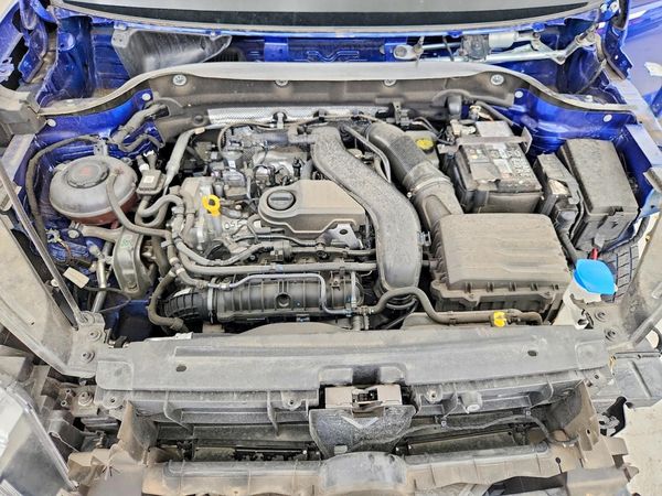 2024 VOLKSWAGEN TAOS SE — Engine bay