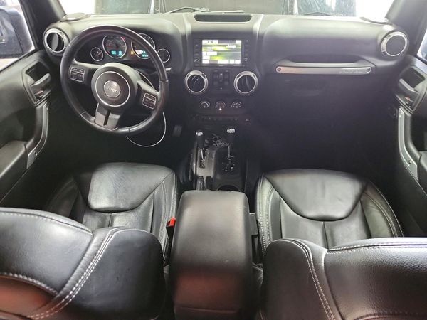 2017 JEEP WRANGLER UNLIMITED SAHARA 4X4