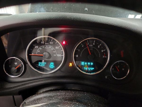 2017 JEEP WRANGLER UNLIMITED SAHARA 4X4