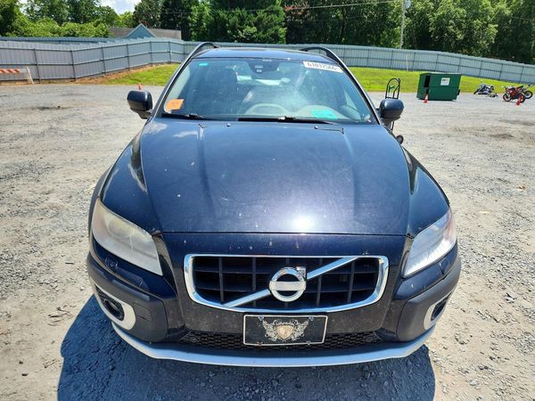 2013 VOLVO XC70