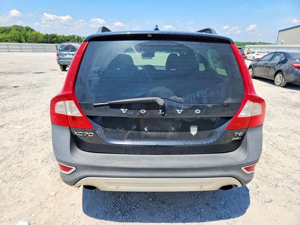 2013 VOLVO XC70